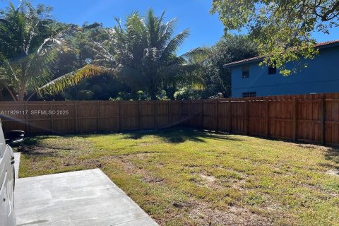 Immobilier commercial à vendre à Miami, Floride № 1987468 - photo 6