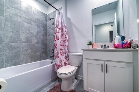 House in Davenport, Florida 3 bedrooms, 133.78 sq.m. № 2205737 - photo 6