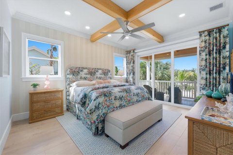 House in Holmes Beach, Florida 3 bedrooms, 283.72 sq.m. № 2239127 - photo 28