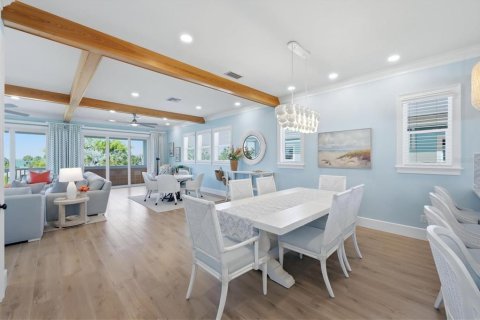 House in Holmes Beach, Florida 3 bedrooms, 283.72 sq.m. № 2239127 - photo 13