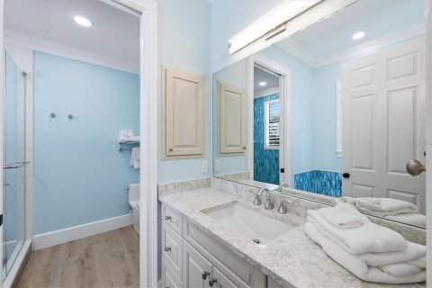 House in Holmes Beach, Florida 3 bedrooms, 283.72 sq.m. № 2239127 - photo 30