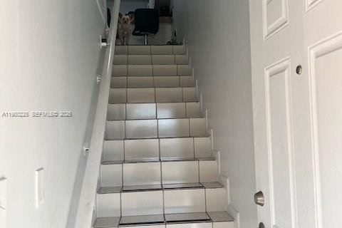 Condo in Hialeah, Florida, 2 bedrooms  № 2044292 - photo 2