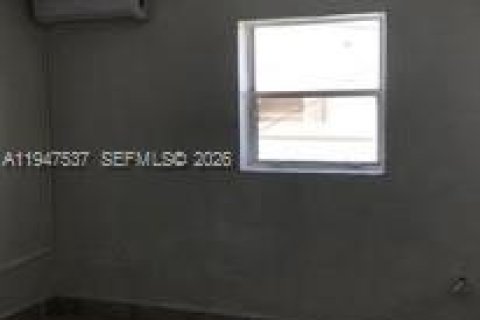 Снять в аренду квартиру в Халландейл-Бич, Флорида 1 спальня, 74.32м2, № 2003646 - фото 4