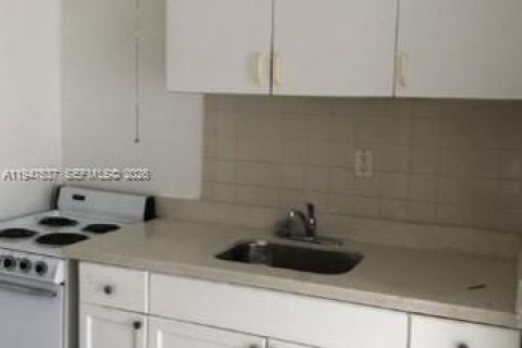 Снять в аренду квартиру в Халландейл-Бич, Флорида 1 спальня, 74.32м2, № 2003646 - фото 7