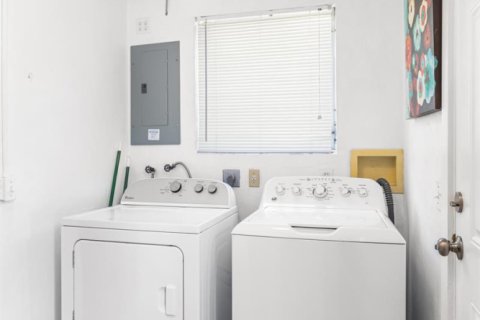 Купить виллу или дом в Нейплс, Флорида 3 комнаты, 102.19м2, № 2247210 - фото 14