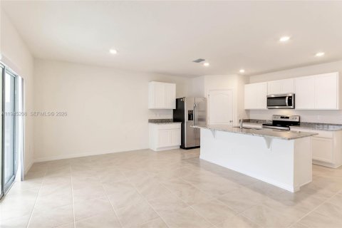 House in Davenport, Florida 4 bedrooms № 2001548 - photo 6