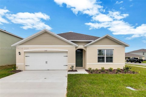 House in Davenport, Florida 4 bedrooms № 2001548