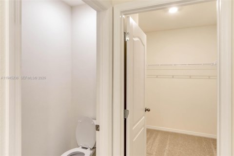 House in Davenport, Florida 4 bedrooms № 2001548 - photo 13