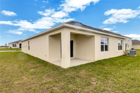 House in Davenport, Florida 4 bedrooms № 2001548 - photo 3