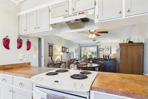 Townhouse in Sebring, Florida 2 bedrooms, 91.04 sq.m. № 2219557 - photo 7