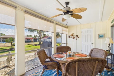 Townhouse in Sebring, Florida 2 bedrooms, 91.04 sq.m. № 2219557 - photo 4