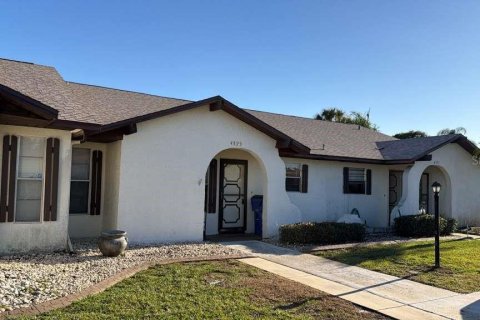 Townhouse in Sebring, Florida 2 bedrooms, 91.04 sq.m. № 2219557