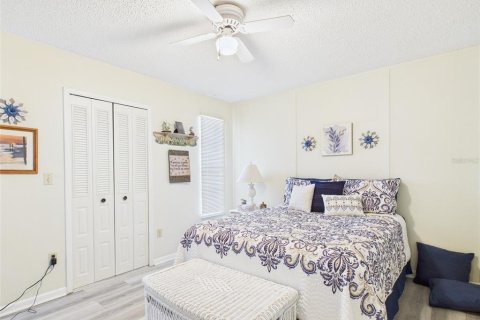 Townhouse in Sebring, Florida 2 bedrooms, 91.04 sq.m. № 2219557 - photo 13