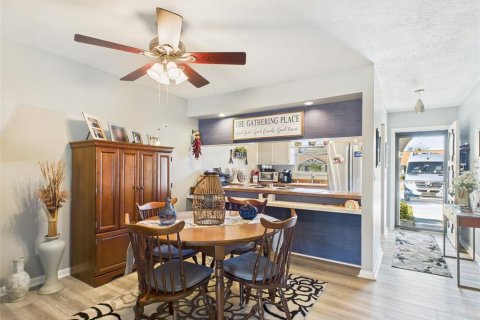 Townhouse in Sebring, Florida 2 bedrooms, 91.04 sq.m. № 2219557 - photo 11