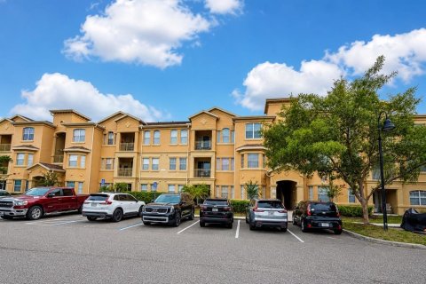 Condo in Davenport, Florida, 2 bedrooms  № 2266404