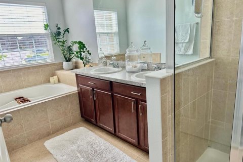 Townhouse in Winter Garden, Florida 3 bedrooms, 159.05 sq.m. № 1853902 - photo 20