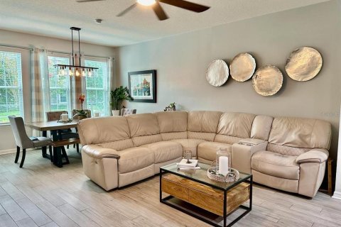 Townhouse in Winter Garden, Florida 3 bedrooms, 159.05 sq.m. № 1853902 - photo 6