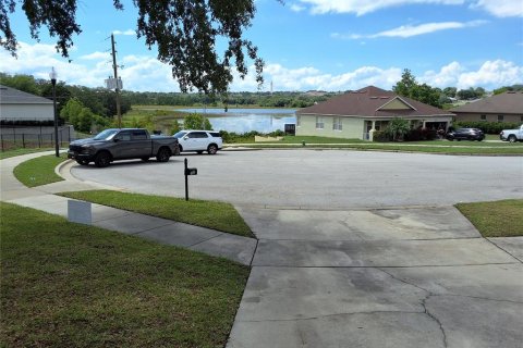 House in Clermont, Florida 3 bedrooms, 241.92 sq.m. № 1687030 - photo 2