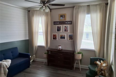 House in Clermont, Florida 3 bedrooms, 241.92 sq.m. № 1687030 - photo 3