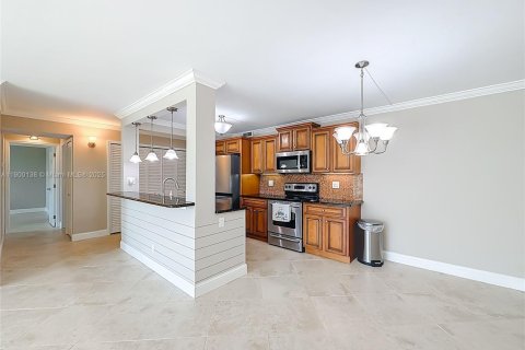Condominio en alquiler en Fort Lauderdale, Florida, 2 dormitorios, 103.12 m2 № 1952177 - foto 19