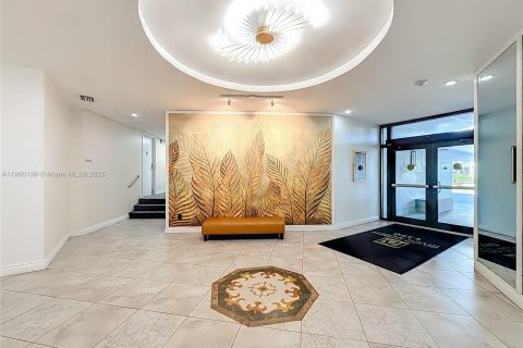 Condominio en alquiler en Fort Lauderdale, Florida, 2 dormitorios, 103.12 m2 № 1952177 - foto 8