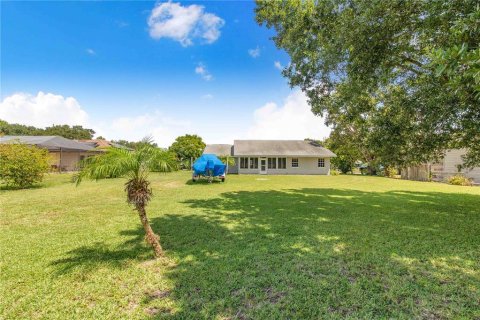 House in Auburndale, Florida 3 bedrooms, 143.07 sq.m. № 1918655 - photo 21