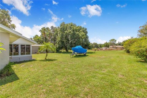House in Auburndale, Florida 3 bedrooms, 143.07 sq.m. № 1918655 - photo 19