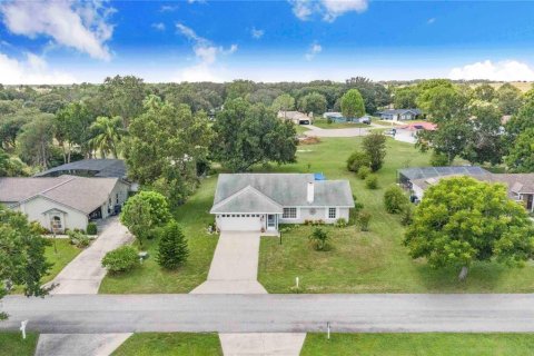 House in Auburndale, Florida 3 bedrooms, 143.07 sq.m. № 1918655 - photo 12