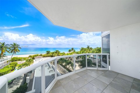 Copropriété à louer à Miami Beach, Floride: 3 chambres, 183.95 m2 № 1929901 - photo 13