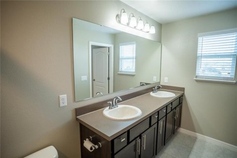 Townhouse in Davenport, Florida 3 bedrooms, 149.2 sq.m. № 1810694 - photo 20