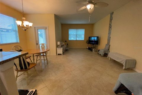 Townhouse in Hudson, Florida 3 bedrooms, 166.02 sq.m. № 2151666 - photo 12