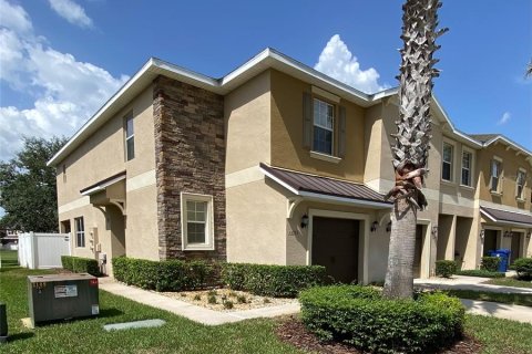 Townhouse in Hudson, Florida 3 bedrooms, 166.02 sq.m. № 2151666