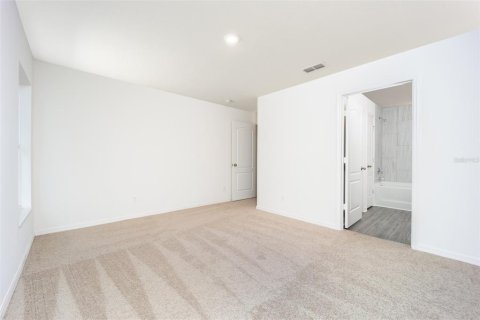 House in Lake Alfred, Florida 3 bedrooms, 114.36 sq.m. № 1616740 - photo 11