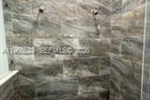 Villa ou maison à vendre à Port St. Lucie, Floride: 4 chambres, 233.74 m2 № 2030451 - photo 17