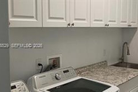 Villa ou maison à vendre à Port St. Lucie, Floride: 4 chambres, 233.74 m2 № 2030451 - photo 23