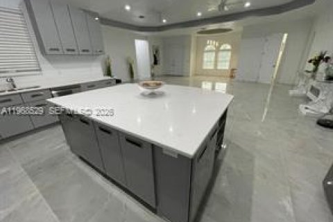 Villa ou maison à vendre à Port St. Lucie, Floride: 4 chambres, 233.74 m2 № 2030451 - photo 5