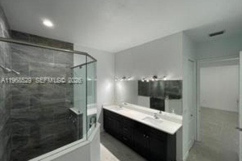 Villa ou maison à vendre à Port St. Lucie, Floride: 4 chambres, 233.74 m2 № 2030451 - photo 16