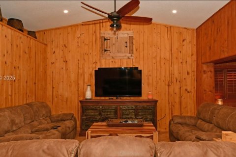 Villa ou maison à louer à Miami, Floride: 4 chambres, 162.86 m2 № 1982499 - photo 8