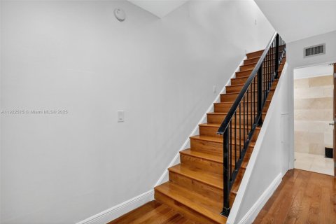 Купить кондоминиум в Норт-Майами-Бич, Флорида 2 спальни, 138.89м2, № 1977064 - фото 8