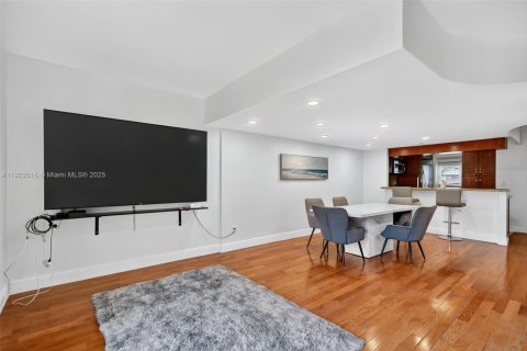 Купить кондоминиум в Норт-Майами-Бич, Флорида 2 спальни, 138.89м2, № 1977064 - фото 2