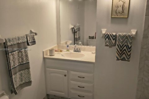 Copropriété à louer à Oakland Park, Floride: 1 chambre, 70.61 m2 № 2276635 - photo 5