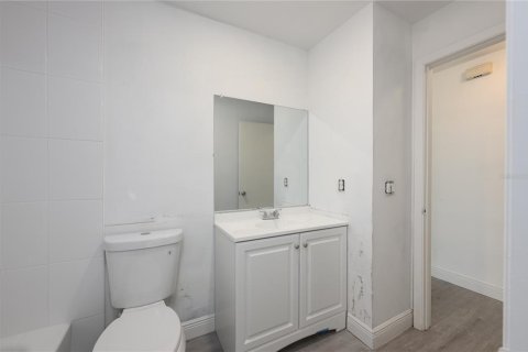 House in Orlando, Florida 2 bedrooms, 95.22 sq.m. № 1845189 - photo 10