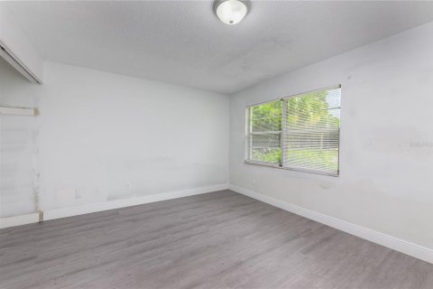 House in Orlando, Florida 2 bedrooms, 95.22 sq.m. № 1845189 - photo 9