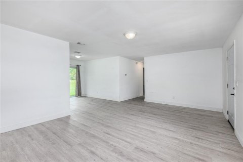 House in Orlando, Florida 2 bedrooms, 95.22 sq.m. № 1845189 - photo 5