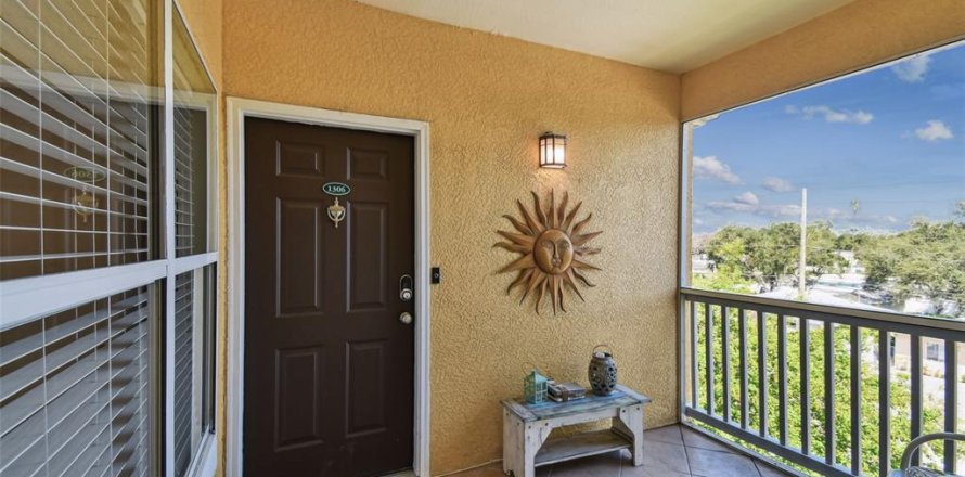 Condominio en Seminole, Florida, 2 dormitorios  № 1900414
