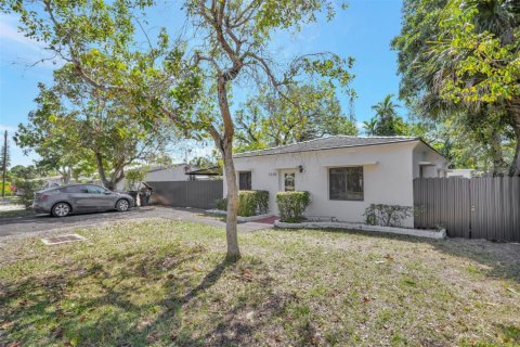 Villa ou maison à vendre à Fort Lauderdale, Floride: 3 chambres, 119.19 m2 № 1179812 - photo 1