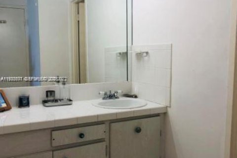 Copropriété à louer à Miami Beach, Floride: 1 chambre, 81.75 m2 № 1976794 - photo 7