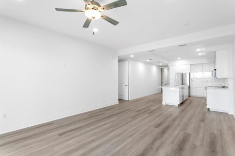 Copropriété à vendre à Madeira Beach, Floride: 3 chambres, 169.64 m2 № 1787635 - photo 27