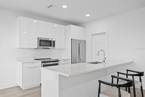 Copropriété à vendre à Madeira Beach, Floride: 3 chambres, 169.64 m2 № 1787635 - photo 9