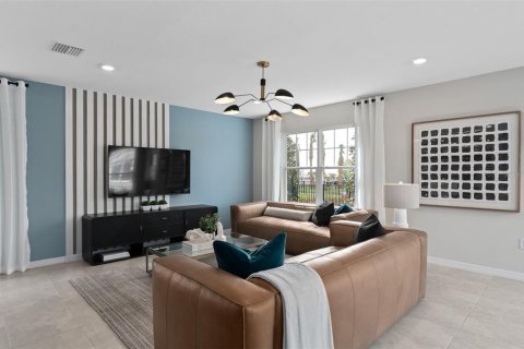 House in Winter Garden, Florida 3 bedrooms, 151.24 sq.m. № 2115219 - photo 5
